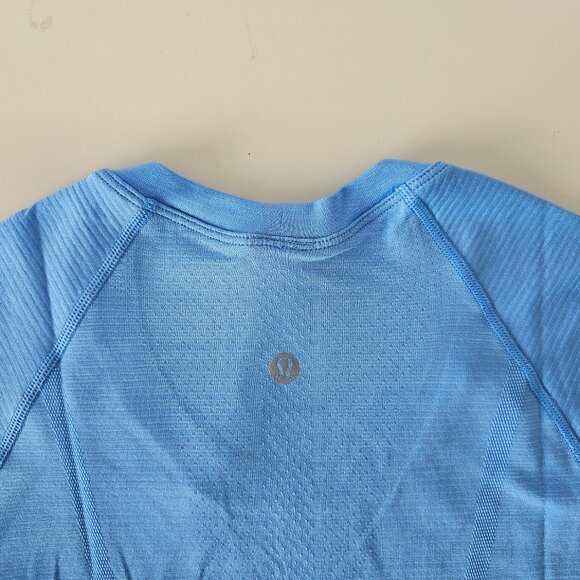 NWT LULULEMON AEBL/AEBL Blue Swiftly Tech Short Sleeve 2.0 Crew Top 6 - Picture 9 of 10